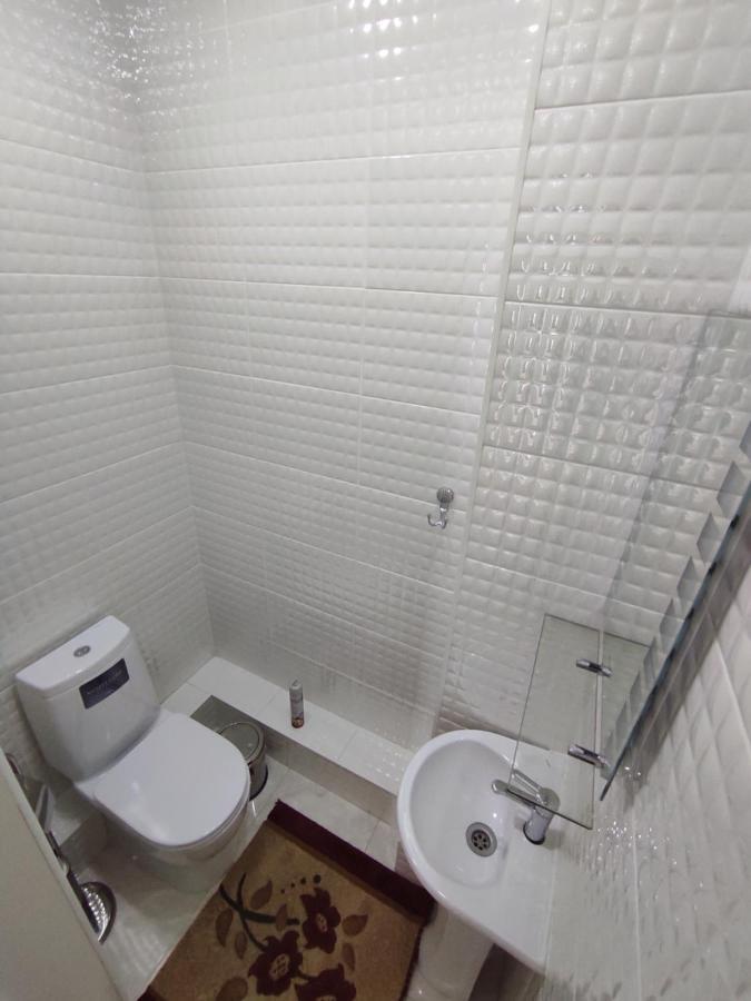 Prestigious Apartment In บิชเคก ภายนอก รูปภาพ